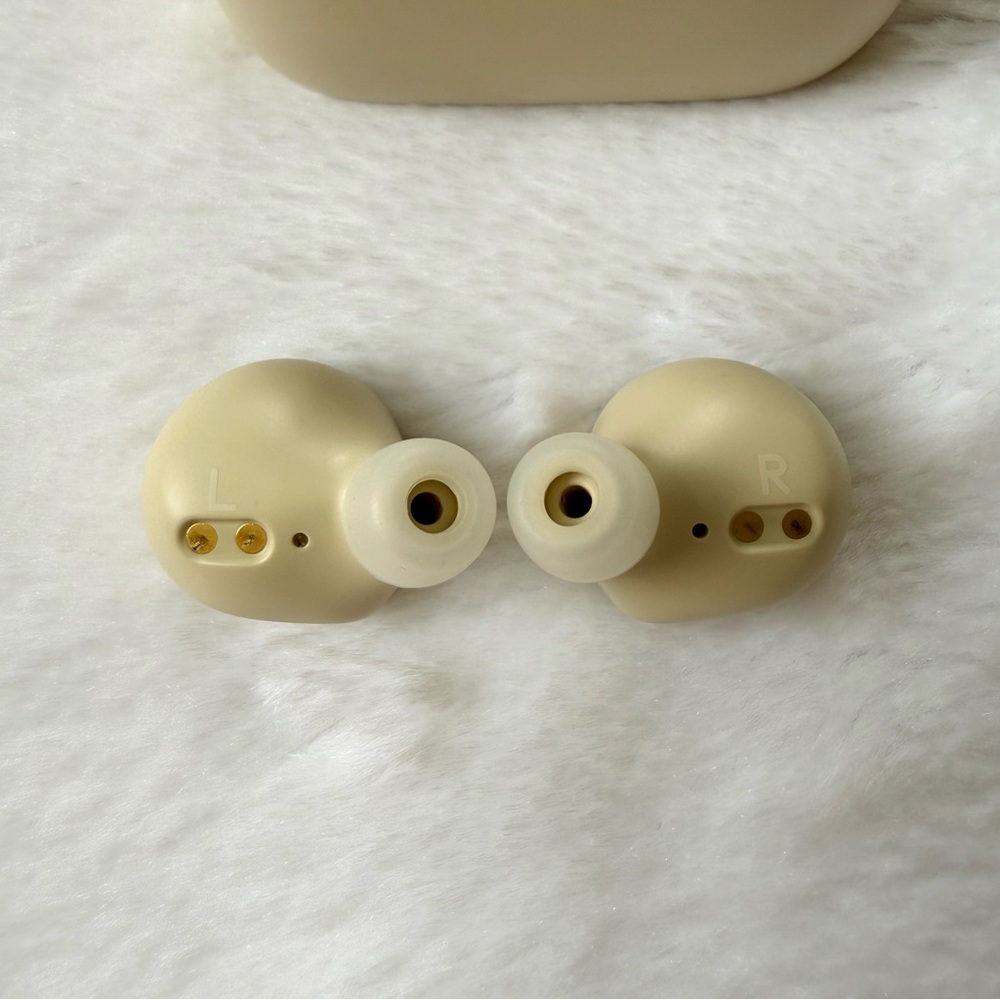 Jabra Elite 75t True Wireless Earbuds With Charging Case ANC Gold Beige - Picture 6 of 8